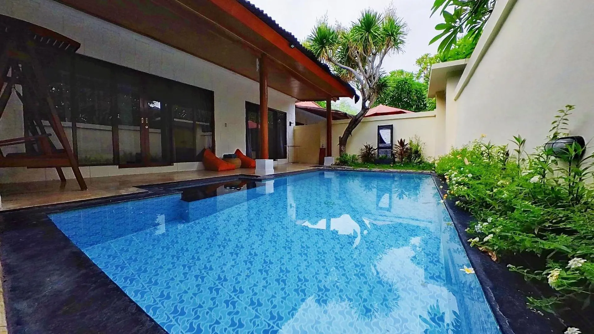 Privat Pool Villa At Kuta Kuta  0*, Kuta (Bali)