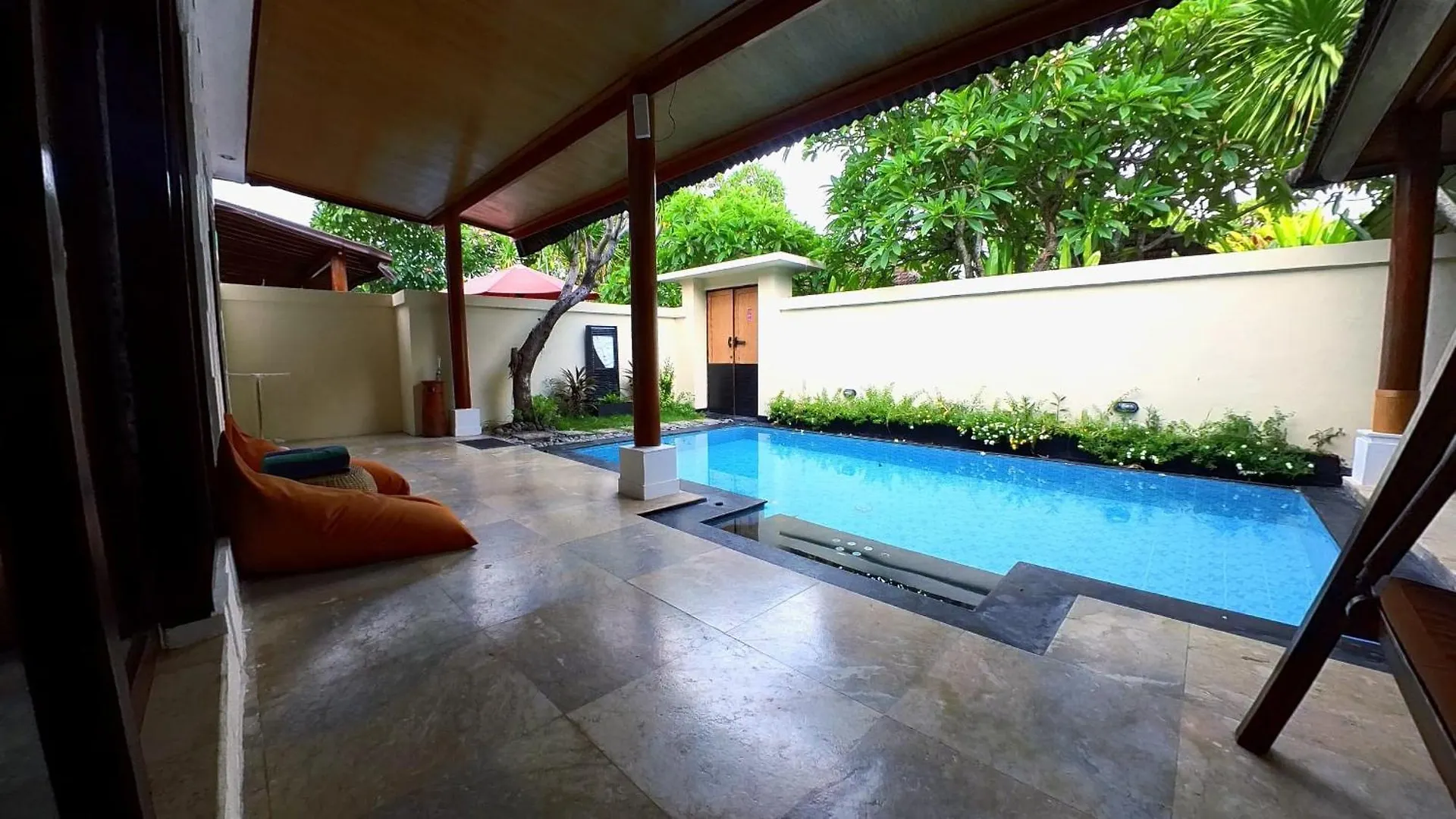 Privat Pool Villa At Kuta Kuta  Kuta (Bali)