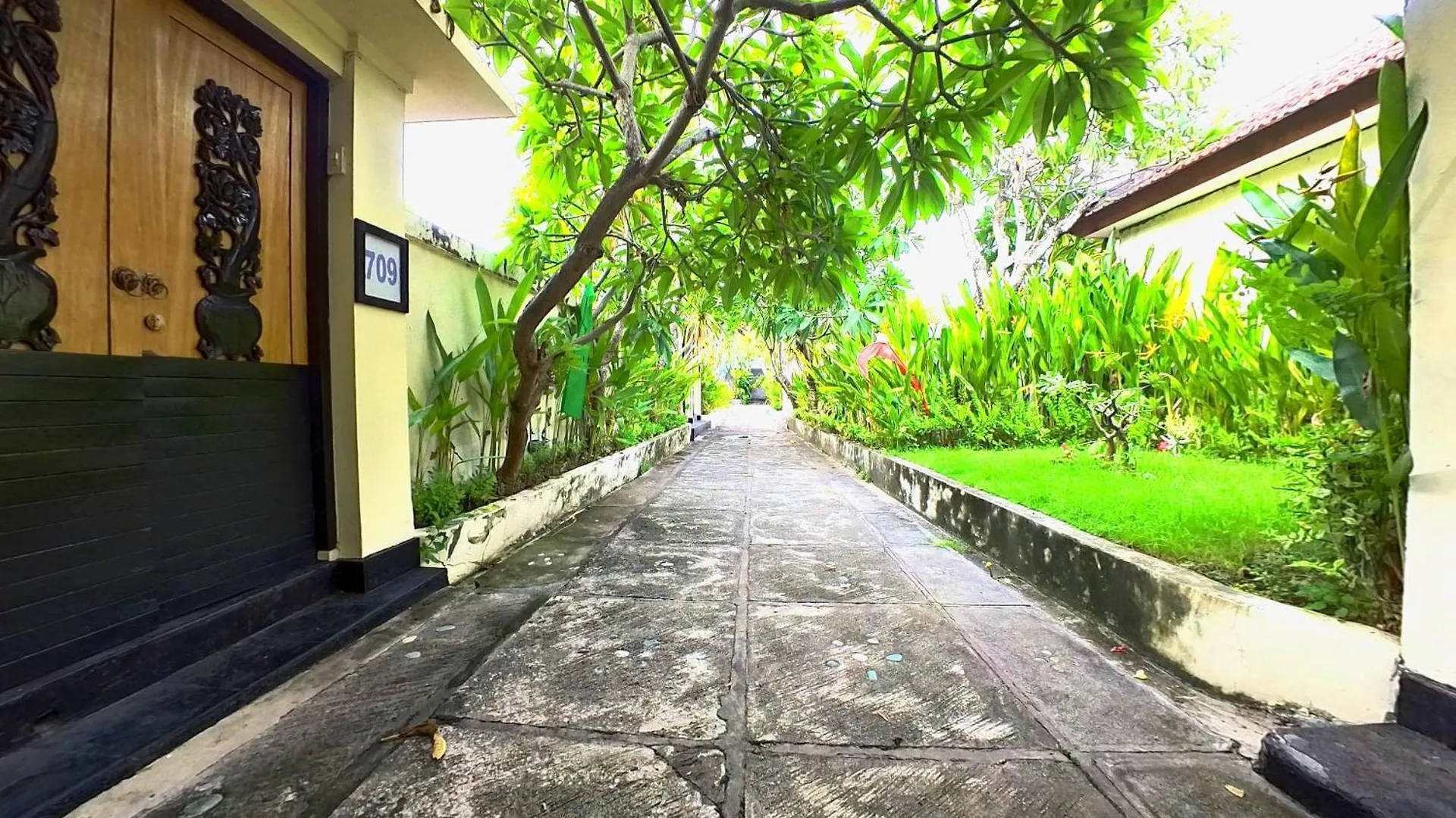 Privat Pool Villa At Kuta Kuta  Indonesia