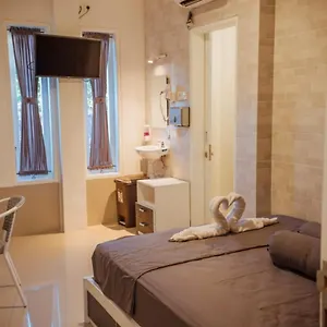  Pensión Simple Kuta Bedroom